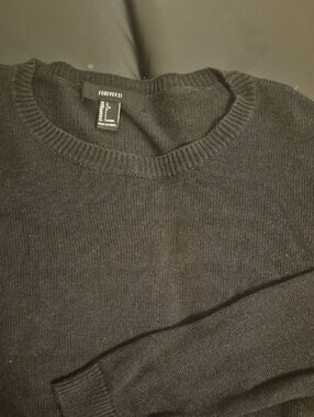 Forever 21 Black Cropped Pullover Sweater